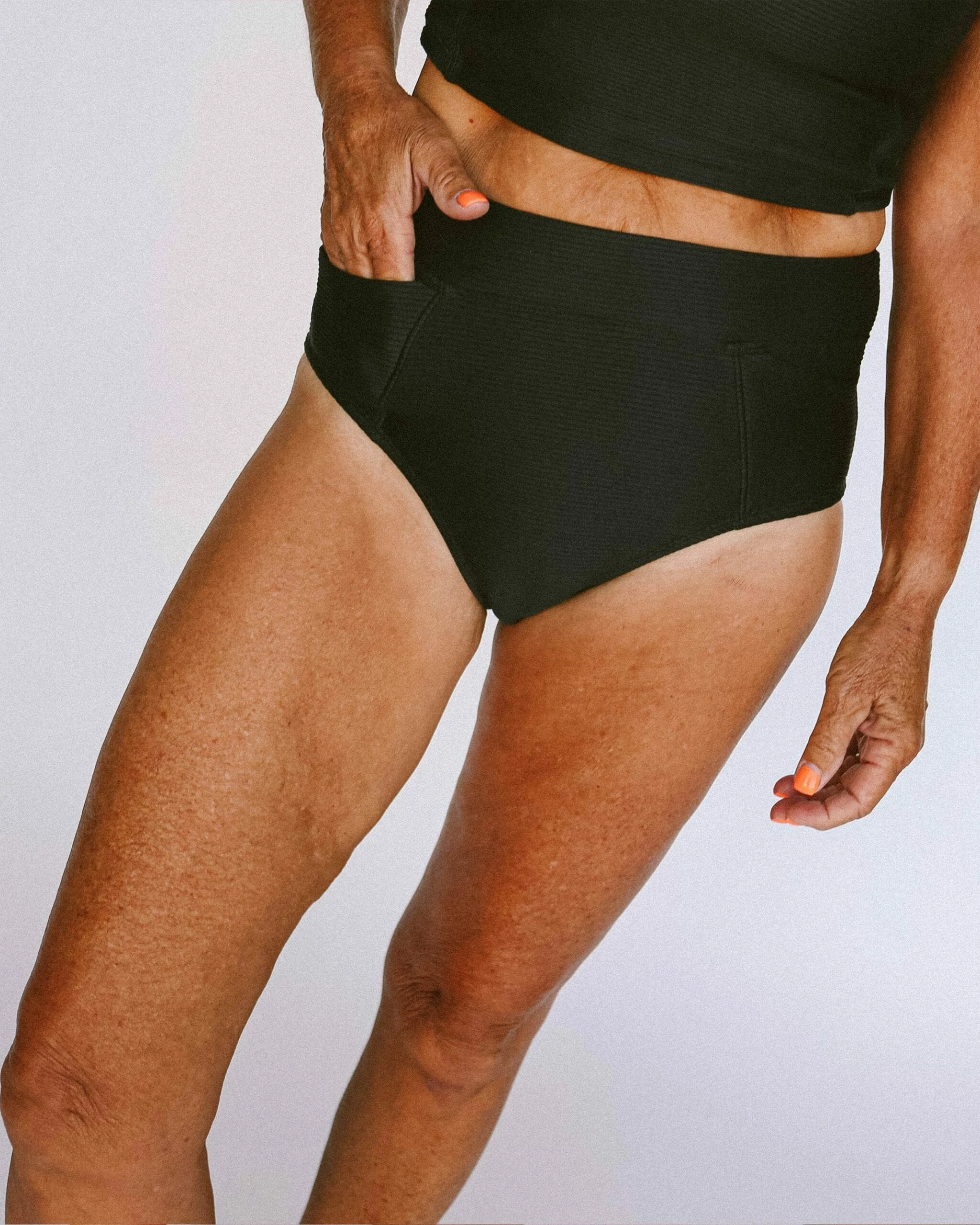 Textured Black Pocket Bottom - Image 3