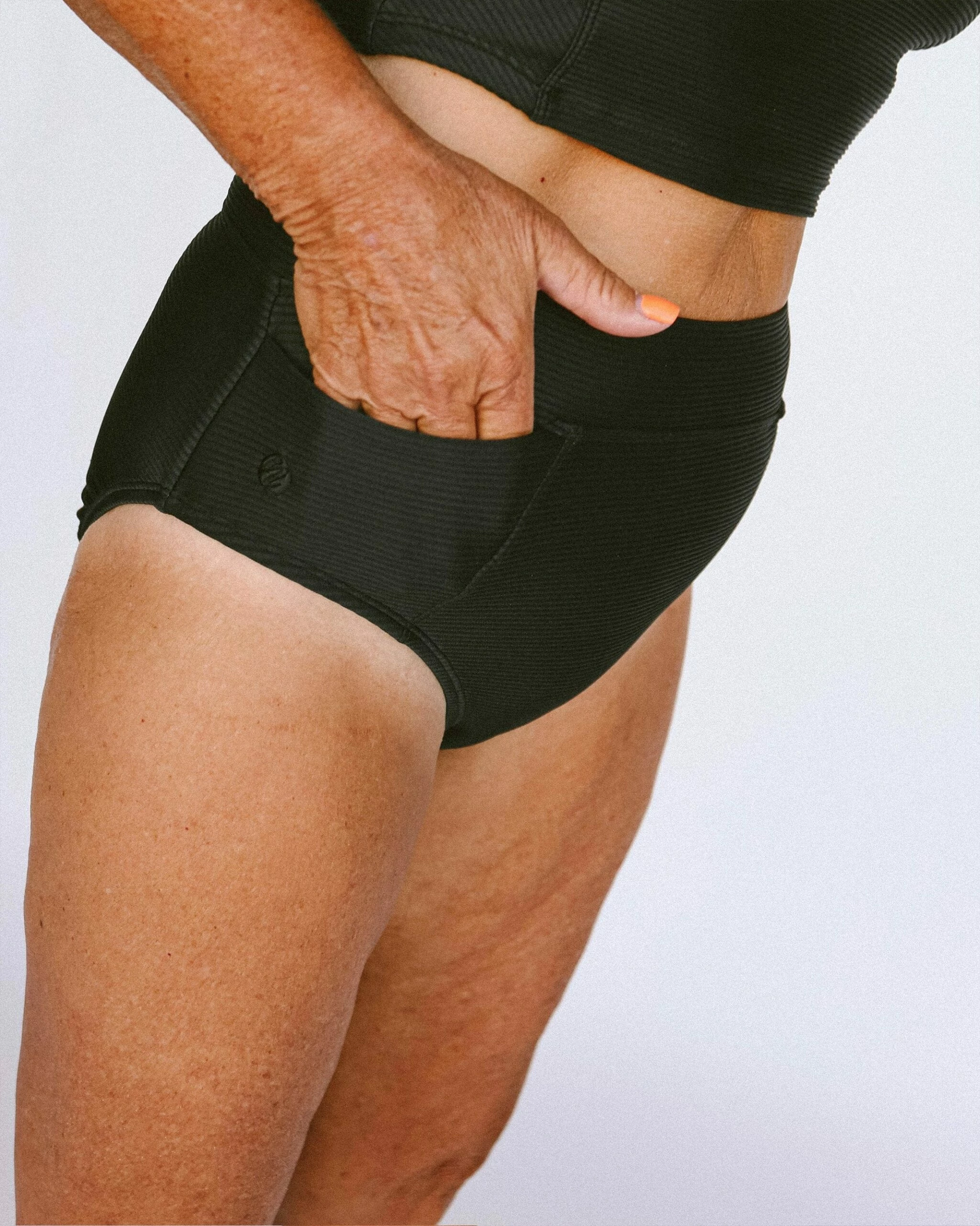 Textured Black Pocket Bottom - Image 6