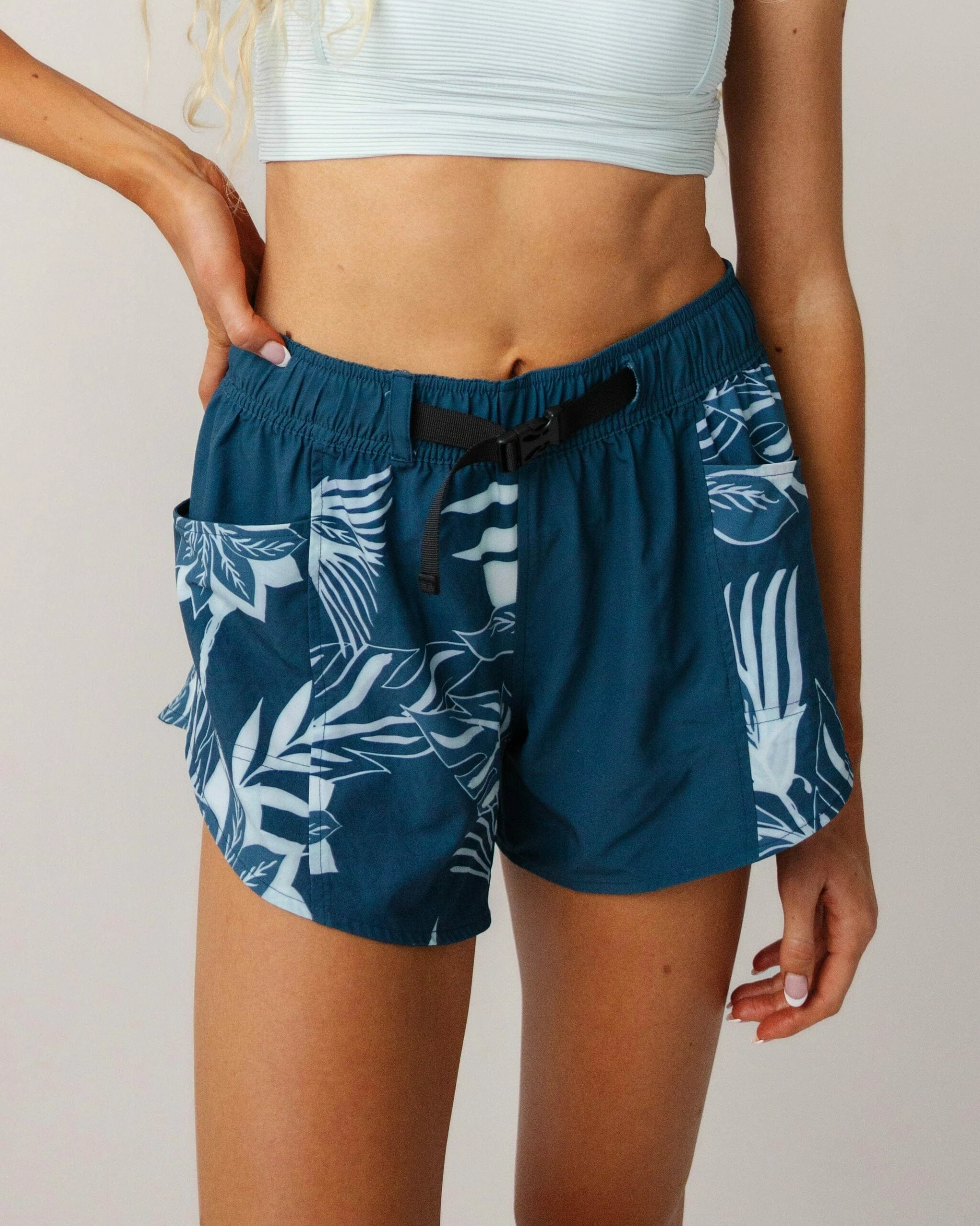 Solstice Hybrid Explorer Short