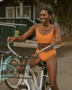 Textured Cora Tone Crop