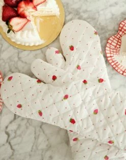 CYNTHIA ROWLEY CR X Kit Quilted Oven Mitt